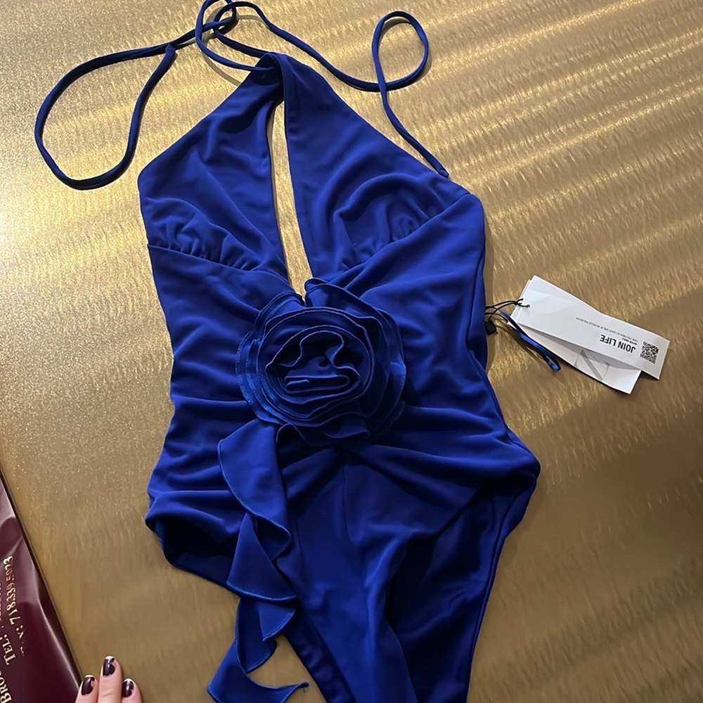 NWT RARE Zara Blue Rose Bodysuit
